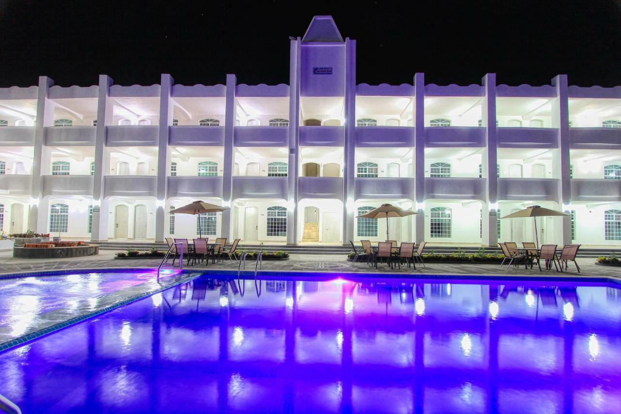 Hotel Splash Inn Alcocer Esterno foto