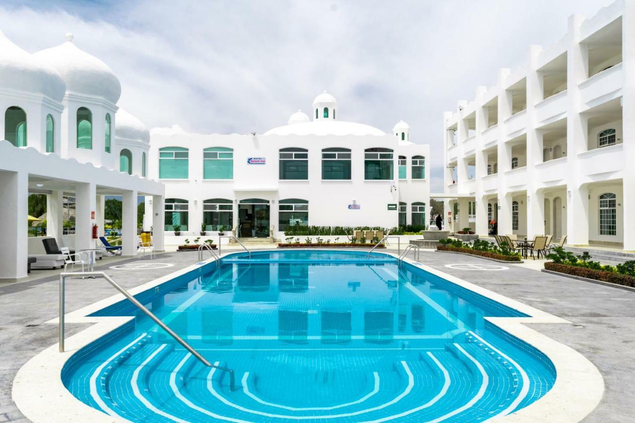 Hotel Splash Inn Alcocer Esterno foto